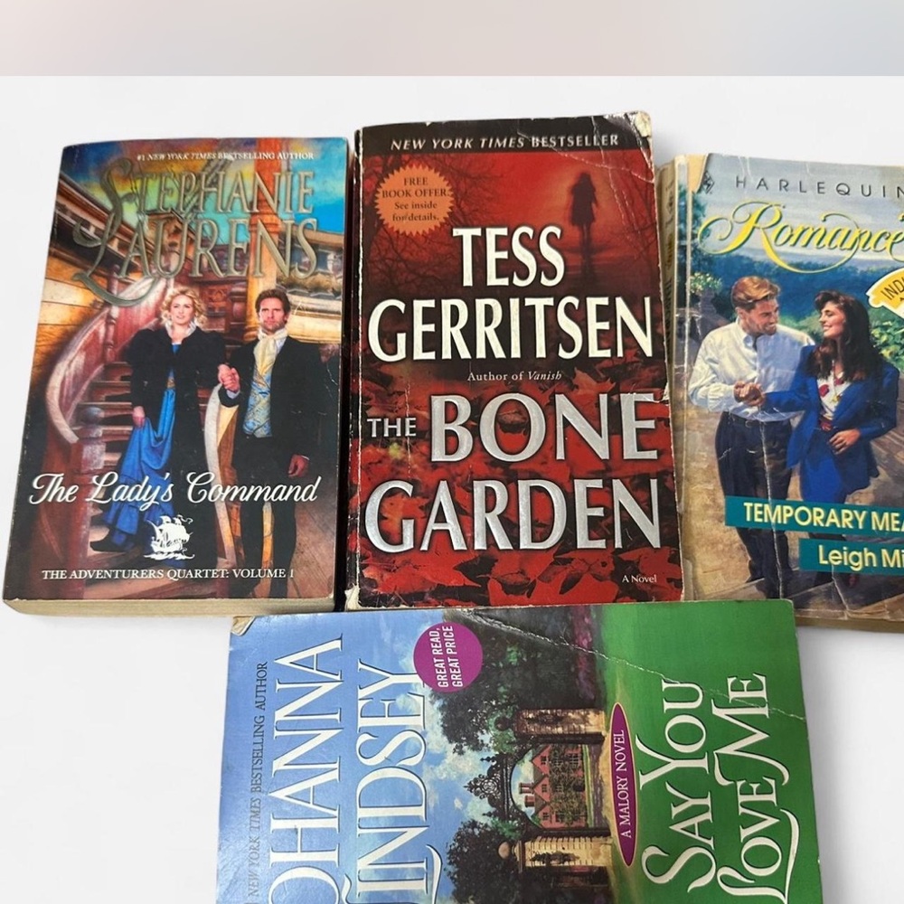 Assorted Fiction\romance Books Collection
